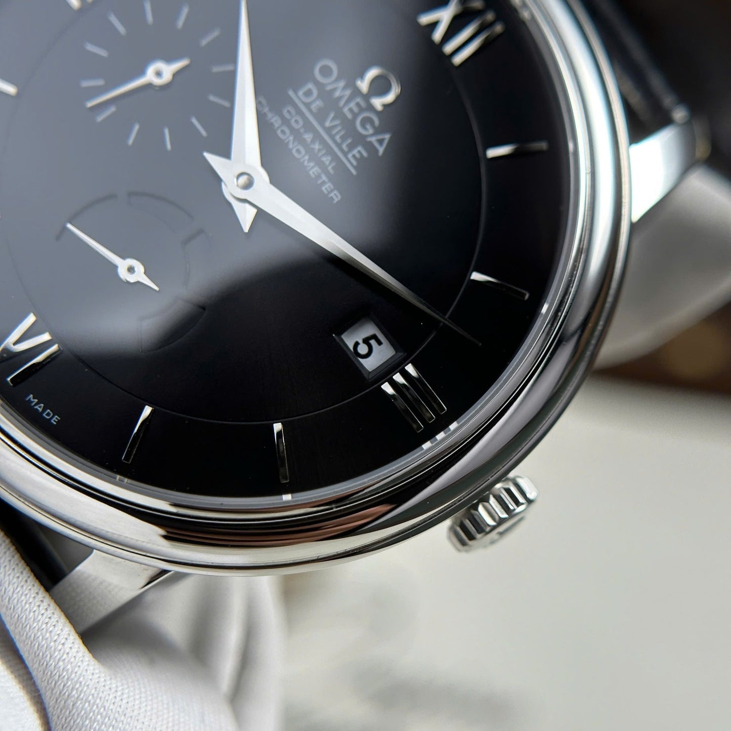 Omega Replica Watch De Ville Prestige Power Reserve Black Dial 39.5mm