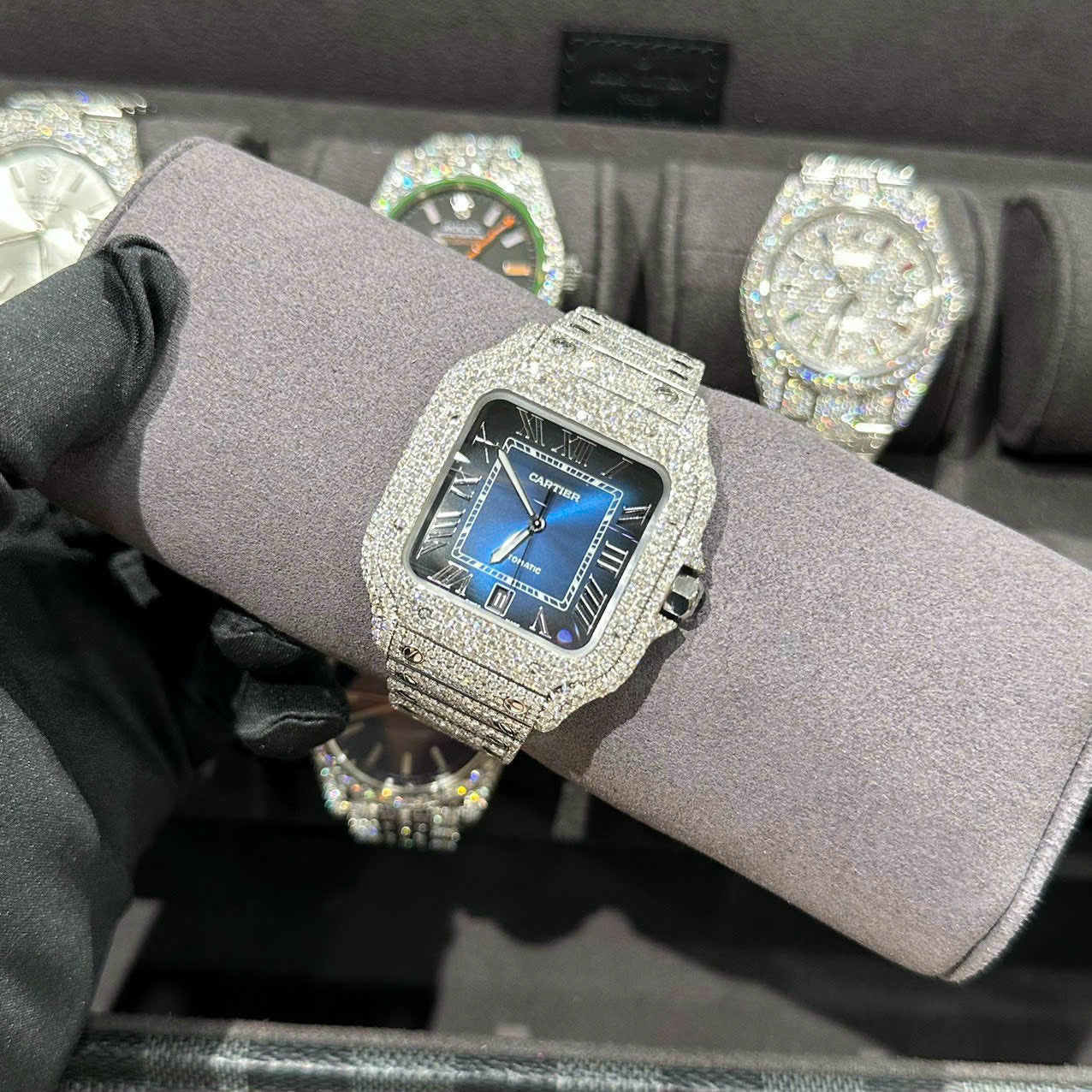 Cartier Santos Best Replica Watch With Full Natural Diamond VVS Blue Dial 39.8mm