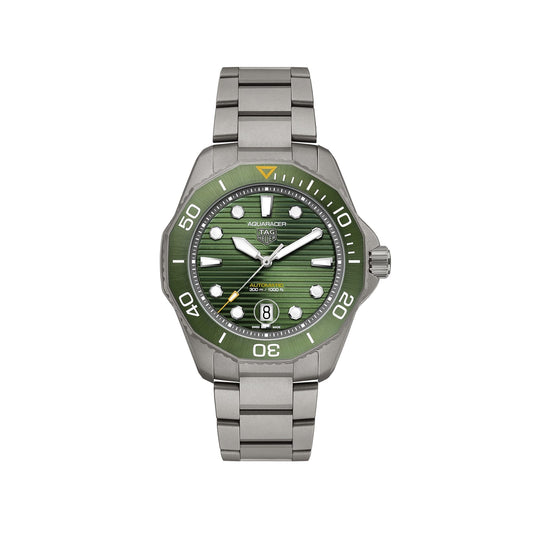 TAG Heuer Replica Watch Aquaracer Professional 300 Date Automatic 43 mm Titanium(1:1 replica)