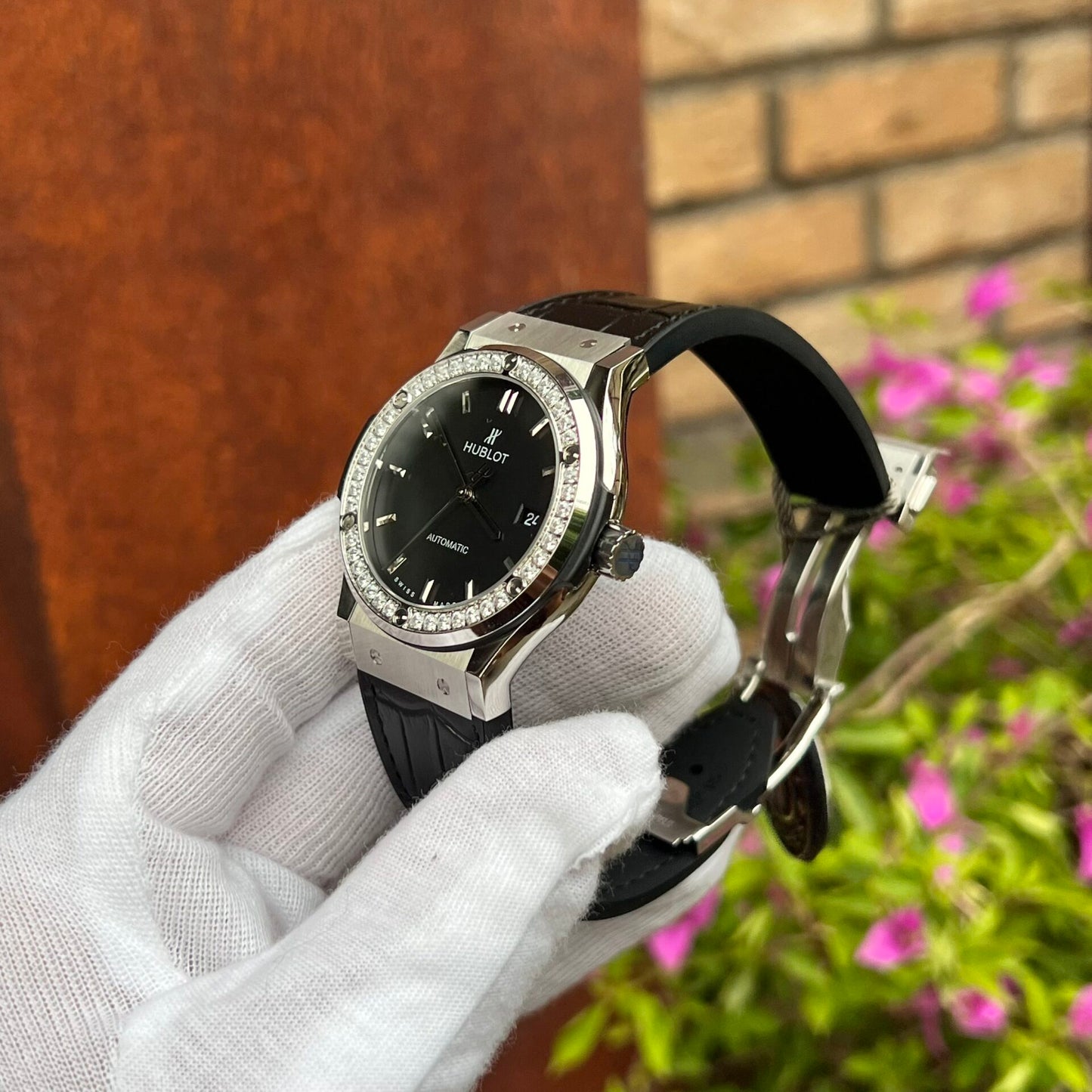 Hublot Replica 1:1 Watch Classic Fusion With Stone Bezel Swiss Mechanical 42mm
