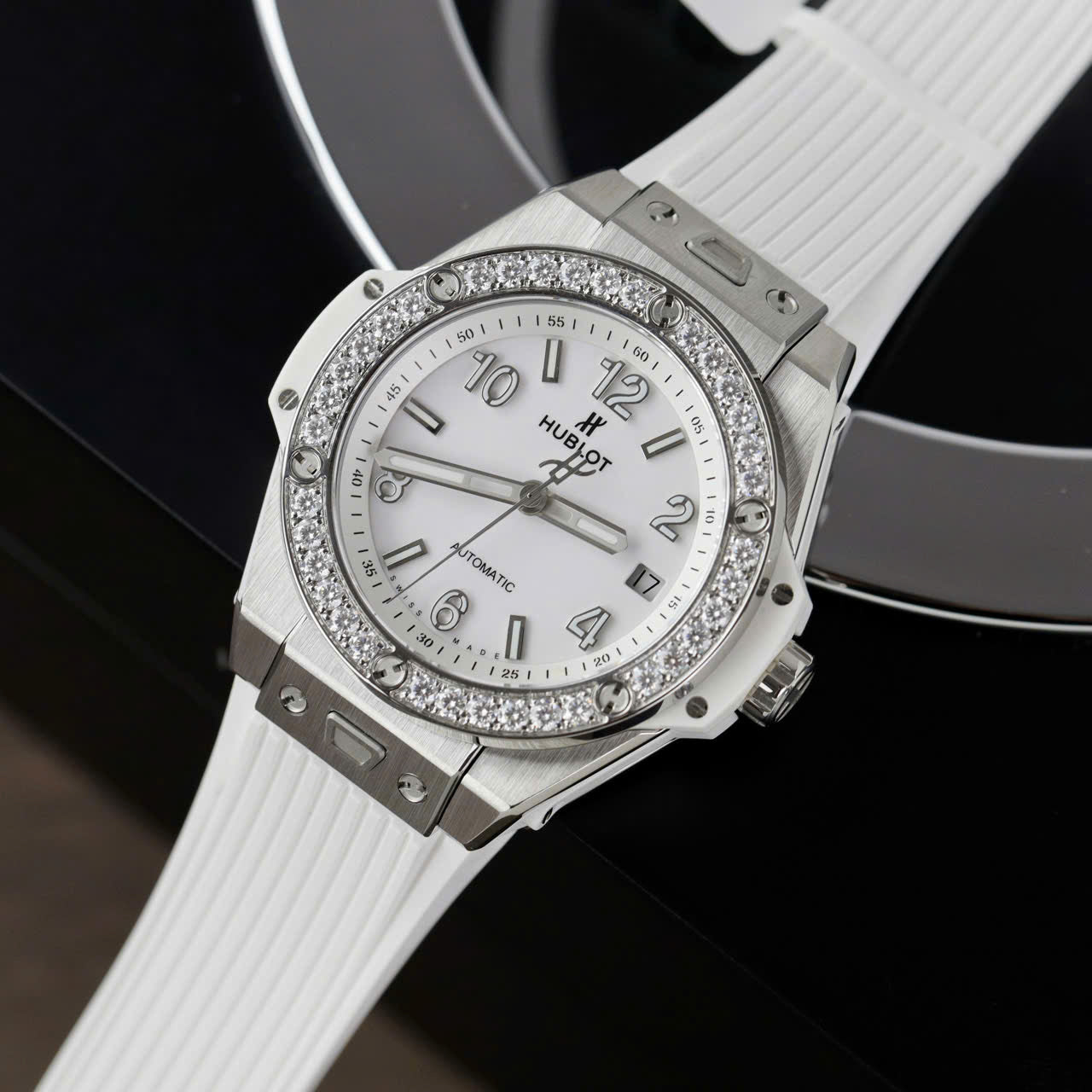 Hublot Big Bang One Click Titanium Customs Moissanite Diamonds Bezel Replica Watch 39mm