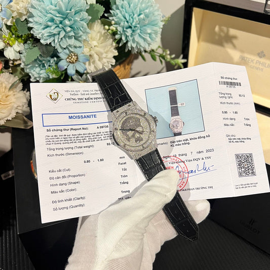 Hublot Replica 1:1 Watch Classic Fusion Skull Full Diamond Moissanite 42mm