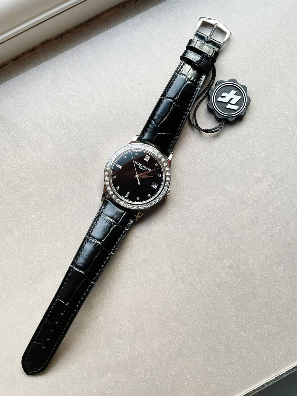 Replica PATEK PHILIPPE Calatrava ZF 5298p Date Sweep Seconds in Diamond Bezel Black Dial ZF factory