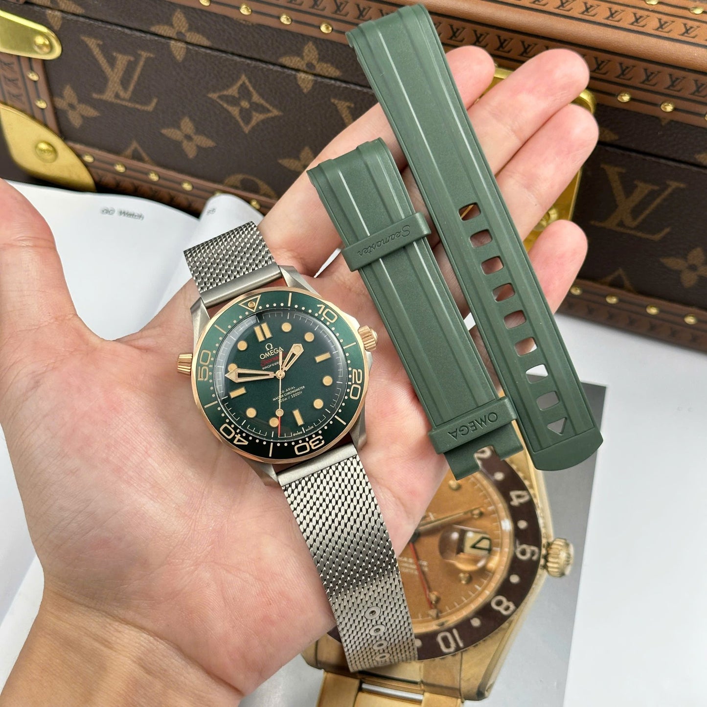 Omega Seamaster Driver 300 Replica Watch Green Dial Demi Bezel Full Set VS Factory 42mm