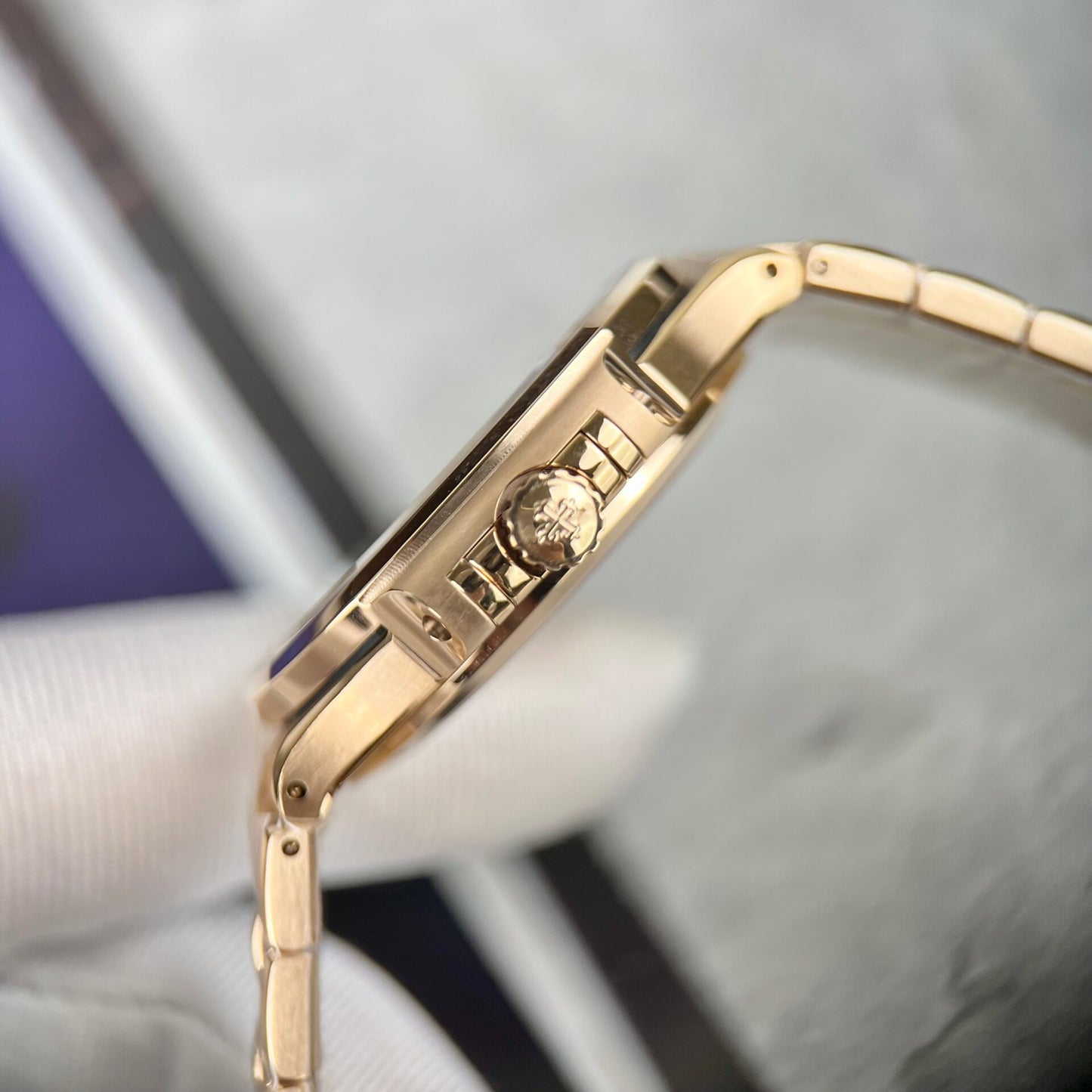 Patek Philippe Replica Watch Nautilus 7118 Rose Gold 3K Factory 35.2mm