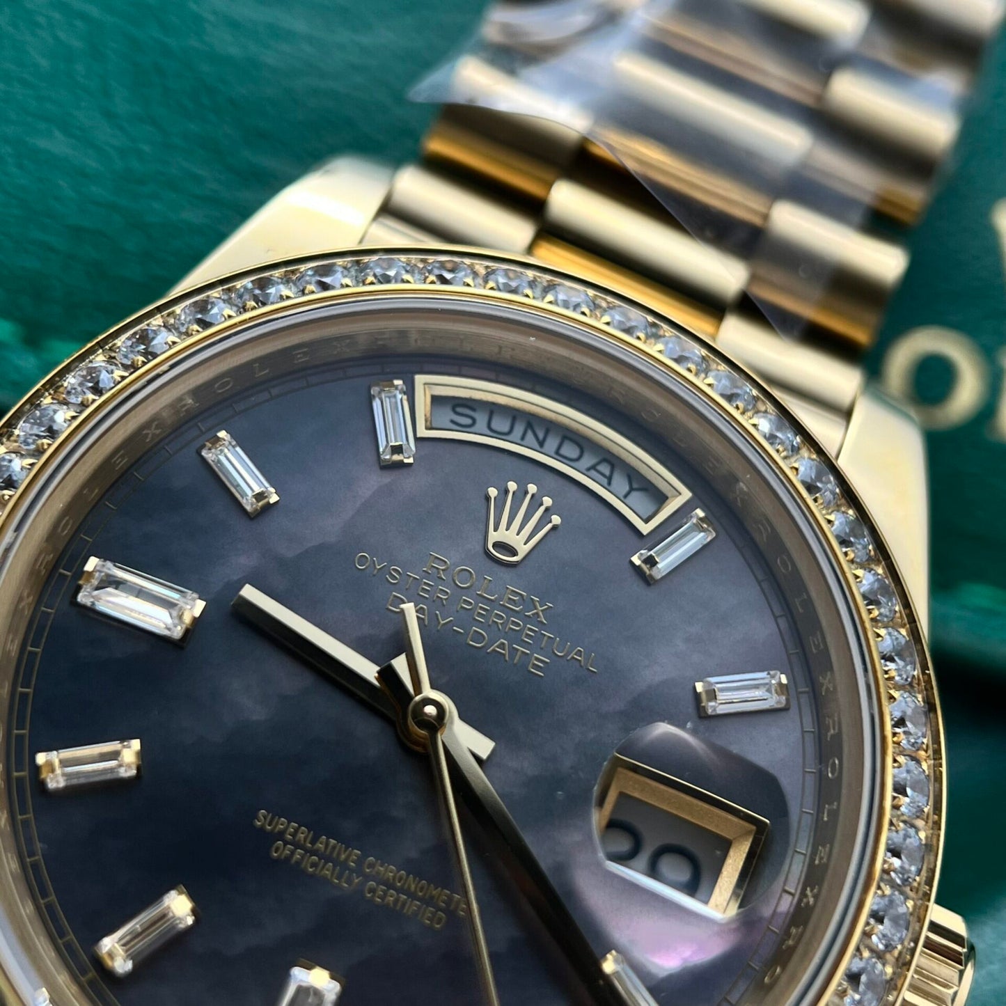 Rolex Day-Date Fake Watch Mother Of Pearl Dial President Strap 40mm