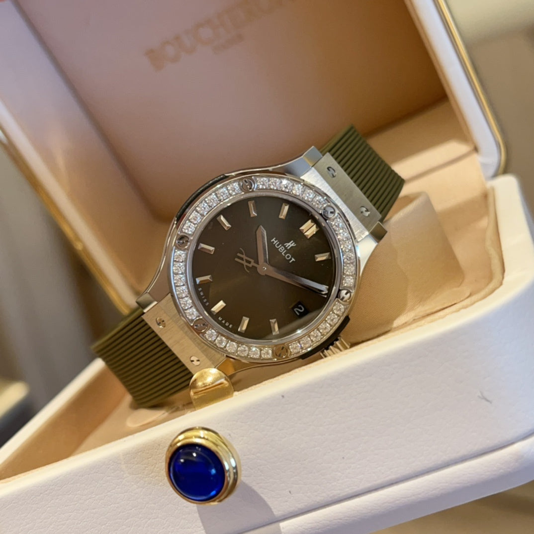 Hublot Classic 33mm High-End Women's Watch(1:1 replica)