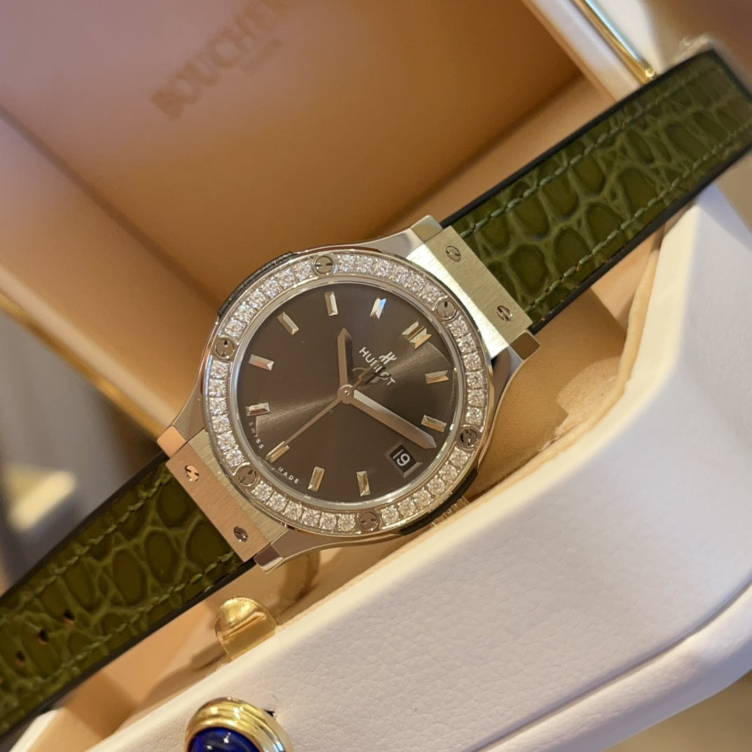 Hublot Classic 33mm High-End Women's Watch(1:1 replica)