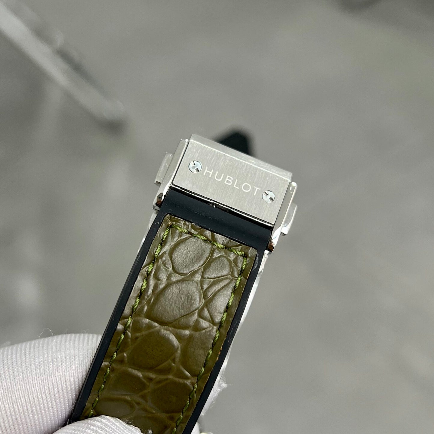 Hublot Replica 11 Watch Green With Diamond Bezel HB Factory 38mm