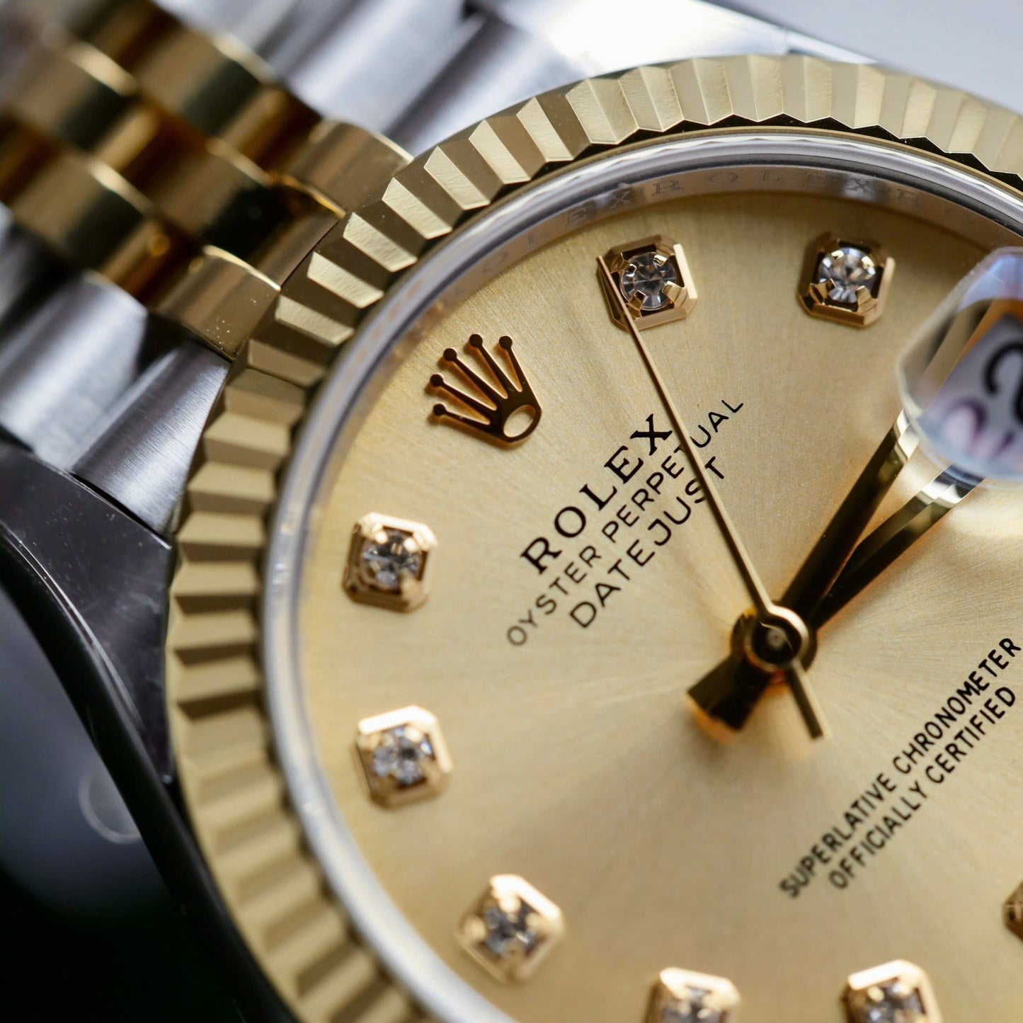 Rolex DateJust Luxury Replica Watch Yellow Champagne Dial THB Factory 31mm