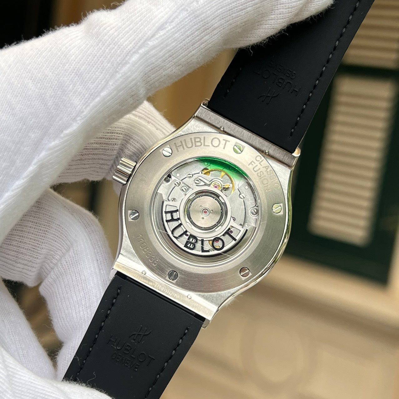 Hublot Replica 1:1 Watch Classic Fusion Titanium With Full Diamond 42mm