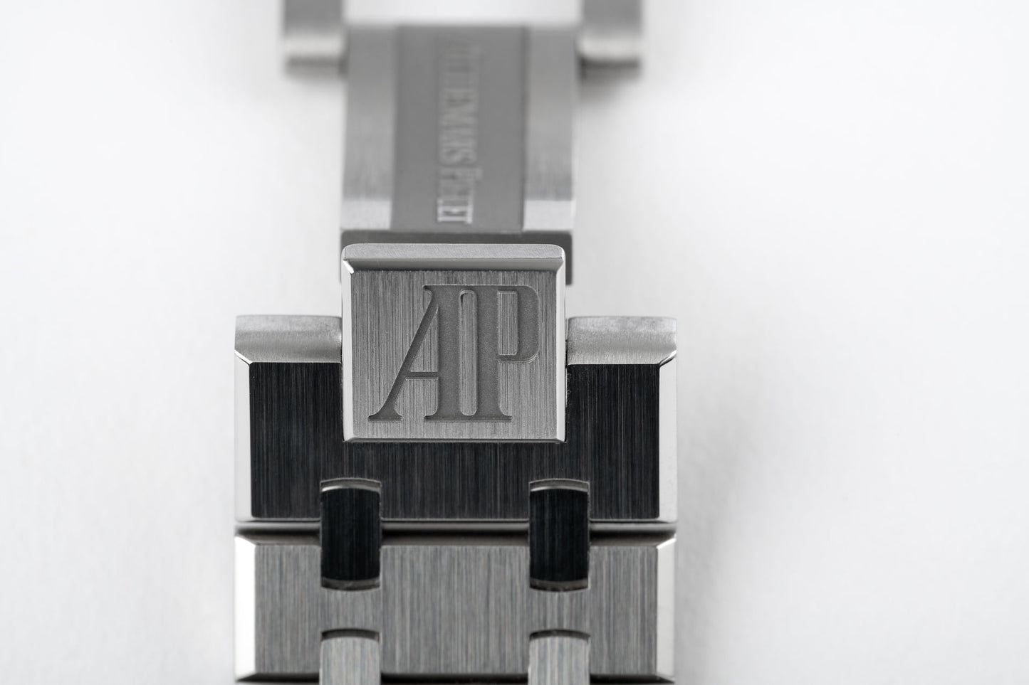Audemars Piguet Royal Oak Self Winding  Men's Watch  15400ST.OO.1220ST.03(1:1 replica)