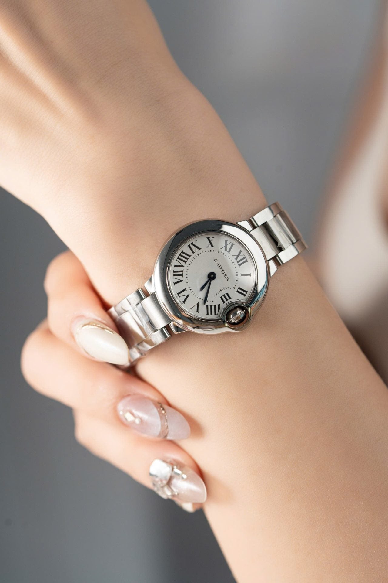 Cartier Ballon Bleu Women s Replica Watch Swiss Quartz Movement Metal Strap 28mm