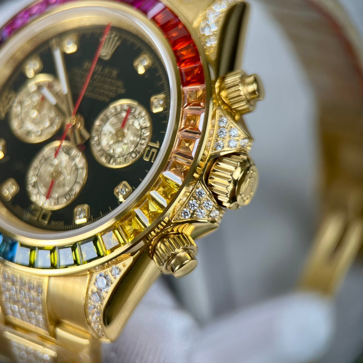 Rolex Replica 1:1 Watch Daytona Rainbow Yellow Gold Plated With Stone 40mm