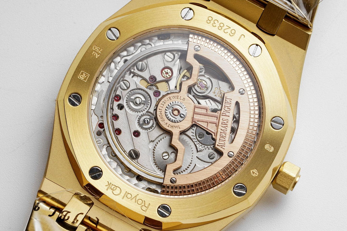 Audemars Piguet Replica Watch Royal Oak Extra-Thin Yellow Gold Blue Index 39mm Yellow Gold Bracelet 15202BA.OO.1240BA.01-BFV2(1:1 replica)