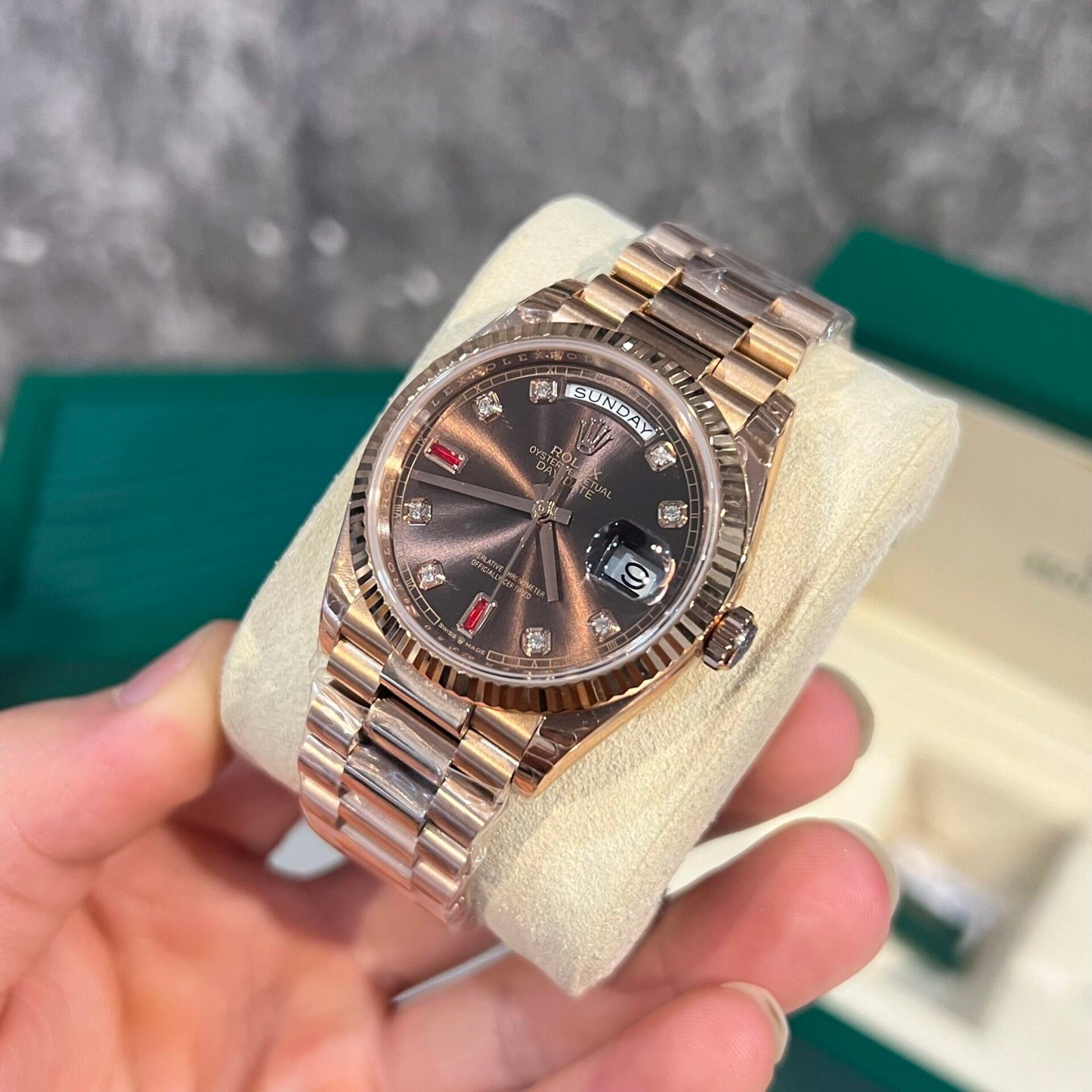 Rolex Replica 1:1 Watch Day-Date Chocolate Dial With Ruby Numbers 36/40mm