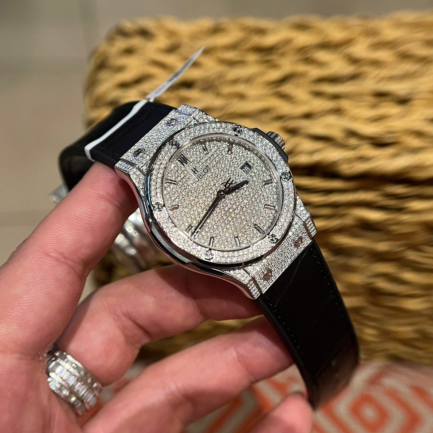 Hublot Classic Fusion Titanium Diamonds Pav¨¦ Customs Full Moissanite Imitation Luxury Watches 42mm