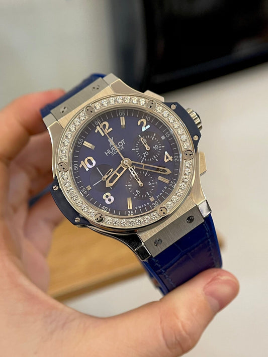 Hublot Big Bang Men s Replica Watch Blue With Diamond Bezel 44mm