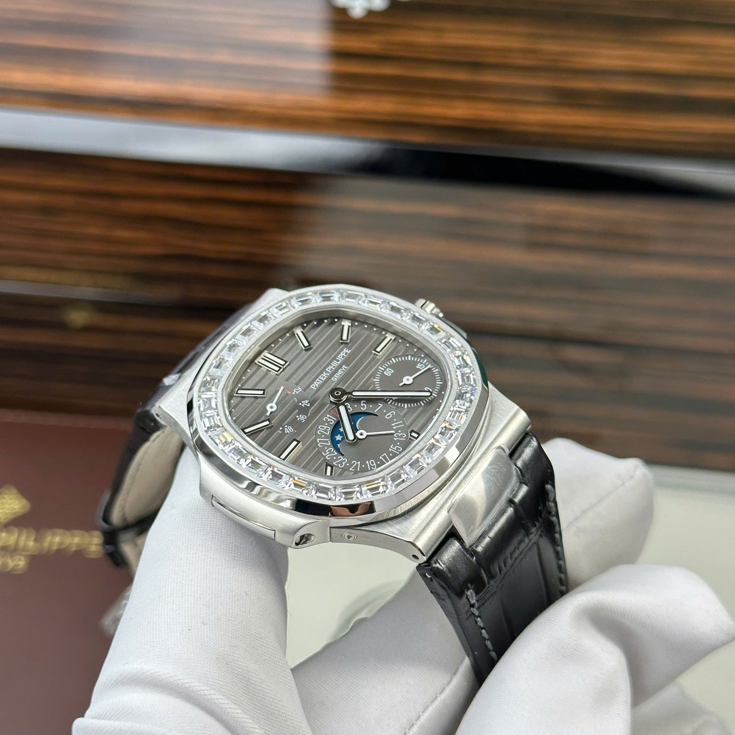 Patek Philippe Nautilus 5722 Replica Watch Grey Dial With Baguette PPF Factory 40mm