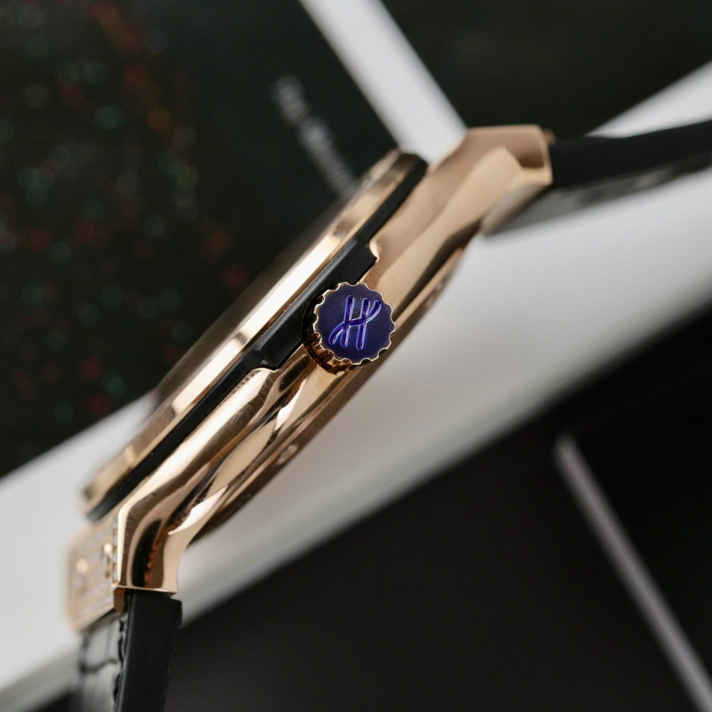 Hublot Classic Fussion King Gold Best Replica Watches Custom Full Moissanite Diamonds 42mm