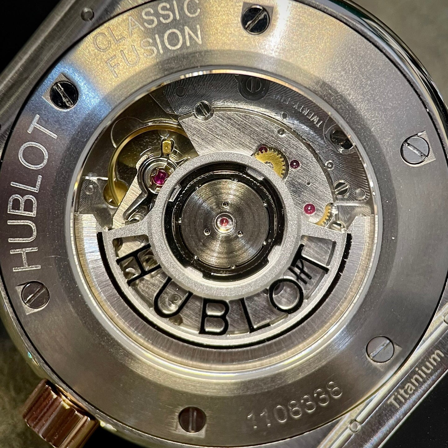 Hublot Replica Watch Demi With Moissanite Diamond Rubber Strap 42mm