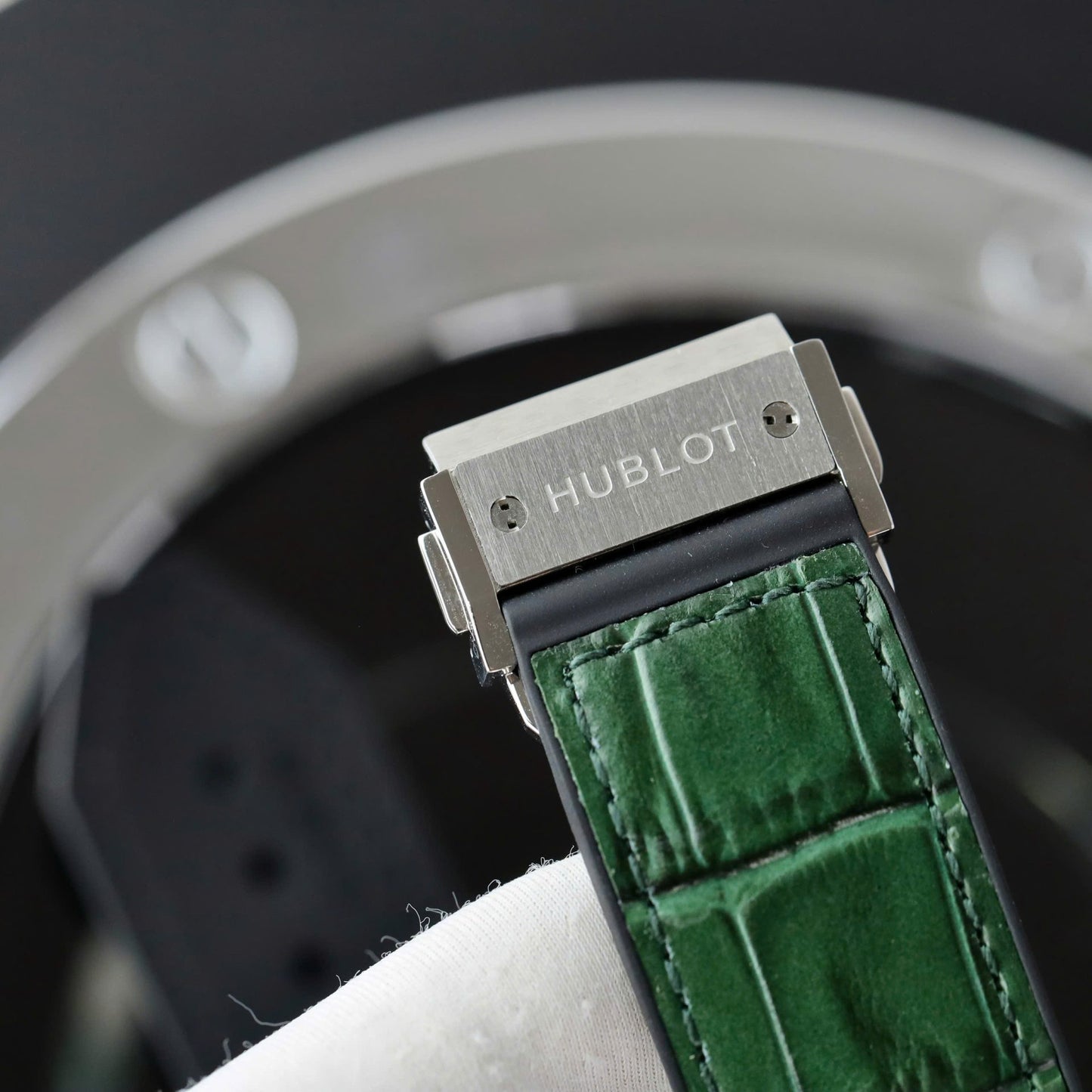 Hublot Classic Fusion Replica Watch Green Dial HB Factory 42mm