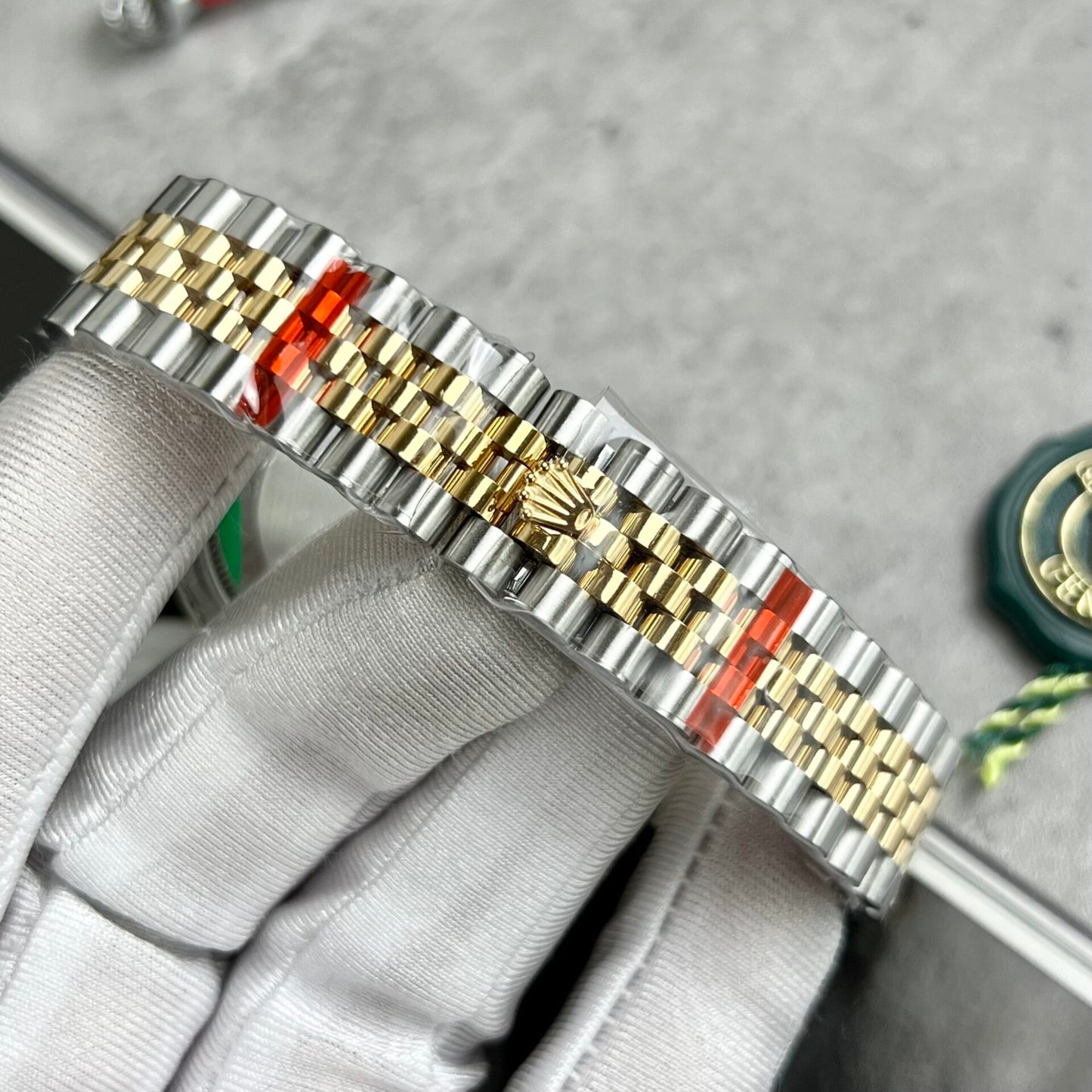 Rolex Best Replica Watch DateJust Mother of Pearl Dial Demi Gold Dial 31mm