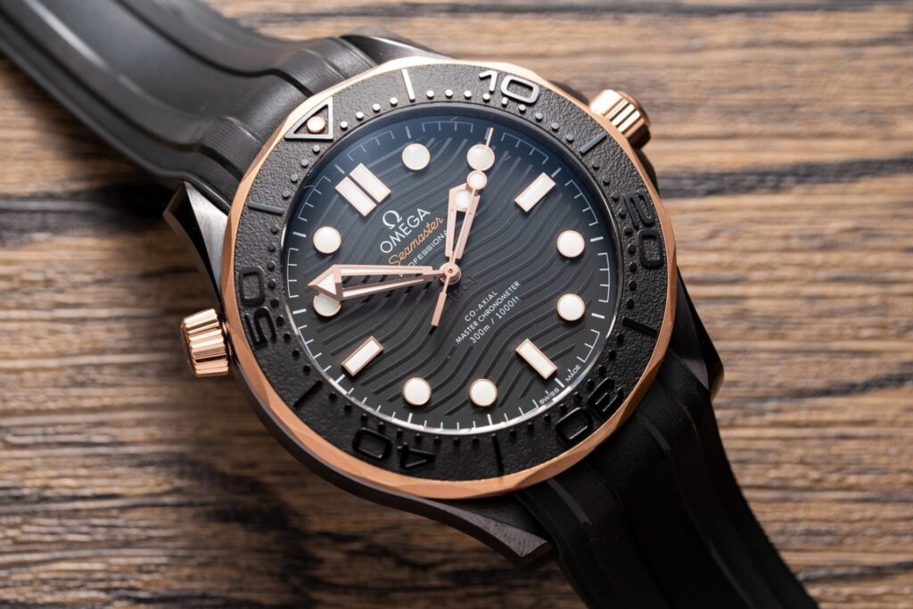 Omega Replica Watch Seamaster Black Dial Rubber Strap VS Factory 42mm
