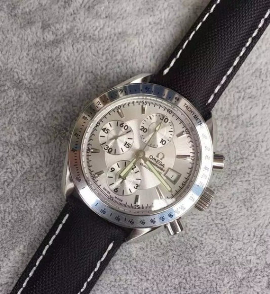 Replica Omega Speedmaster 3211 Silver Dial Black Nylon Strap A7750