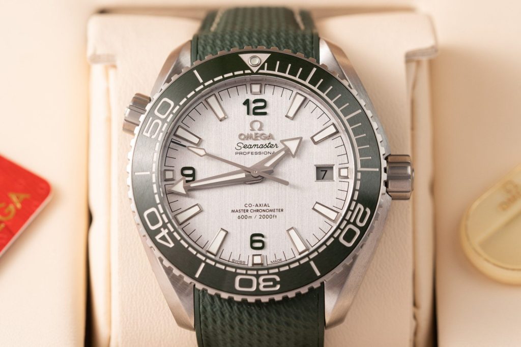 Omega Replica Watches Planet Ocean 600M Dial Gray VS Factory 43.5mm