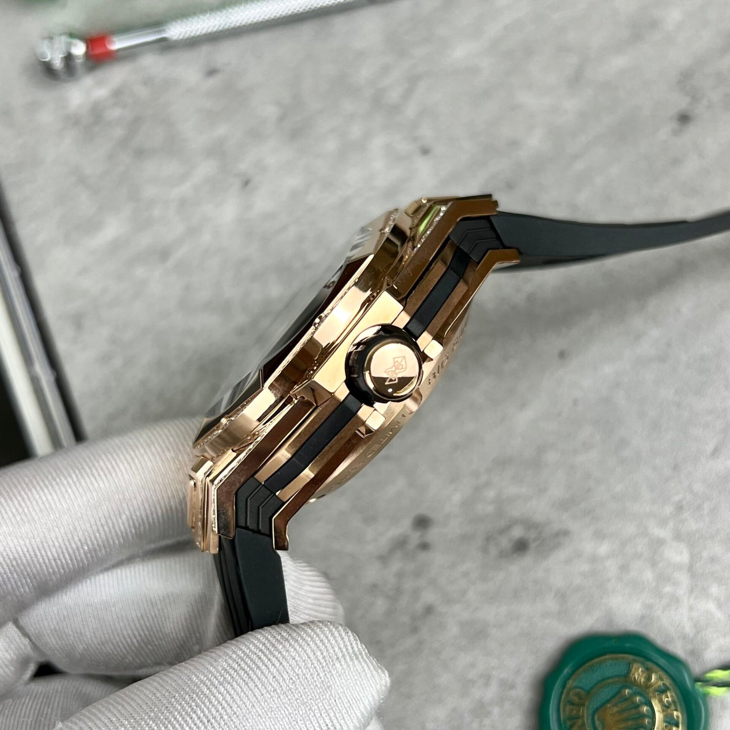 Hublot Replica Watch Big Bang Sang Bleu II King Gold Diamond 45mm