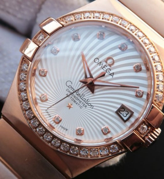 Replica Omega V6 Constellation Diamonds Bezel White Textured Dial RG Case A2500