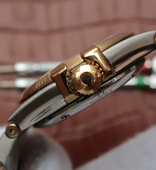 Replica Omega V6 Constellation 35mm YG Bezel YG Dial SS Bracelet A2500