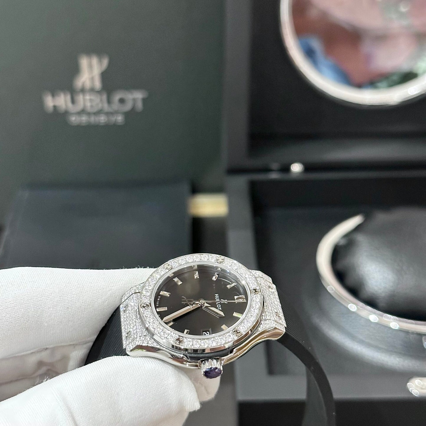 Hublot Replica 11 Watch Classic Fusion Women s With Moissanite Diamond Case 33mm