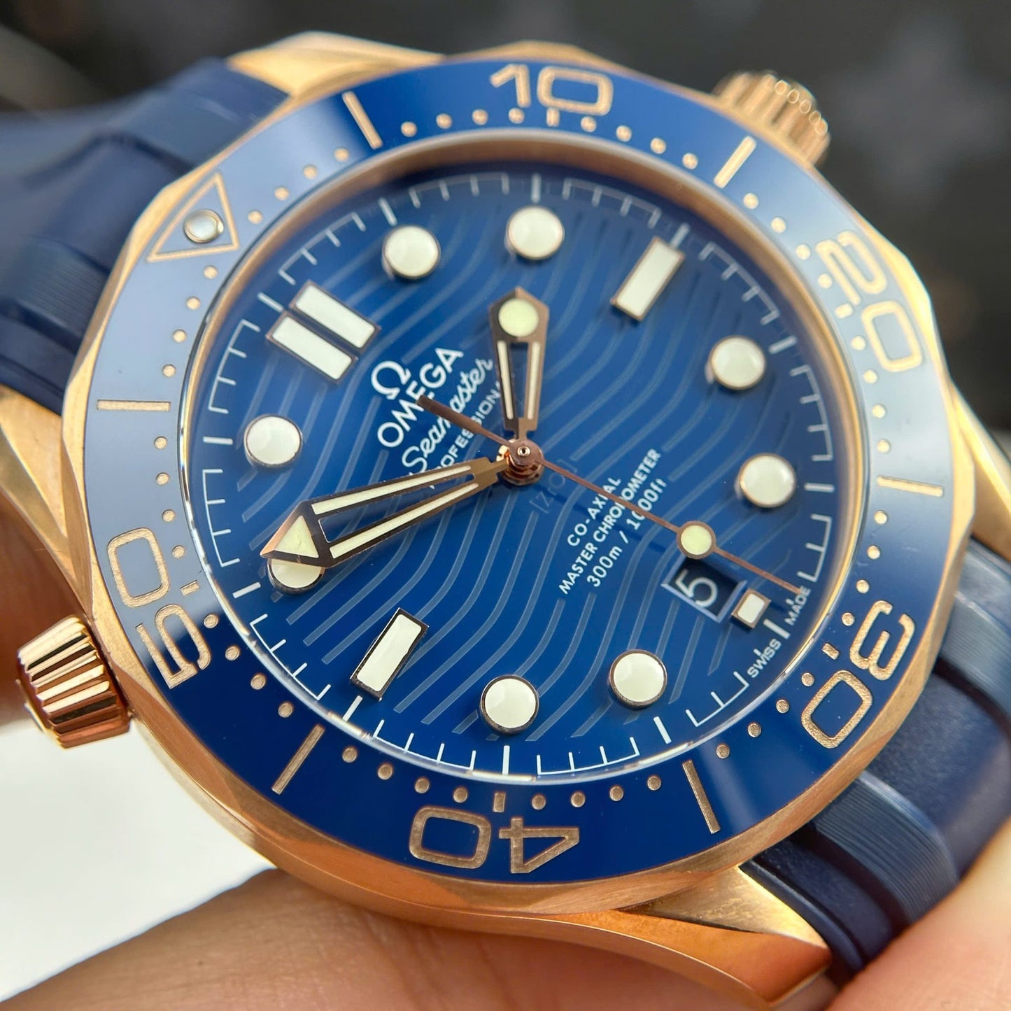 Omega Seamaster Diver 300M Replica Watch Blue Dial Rubber Strap VSF 42mm