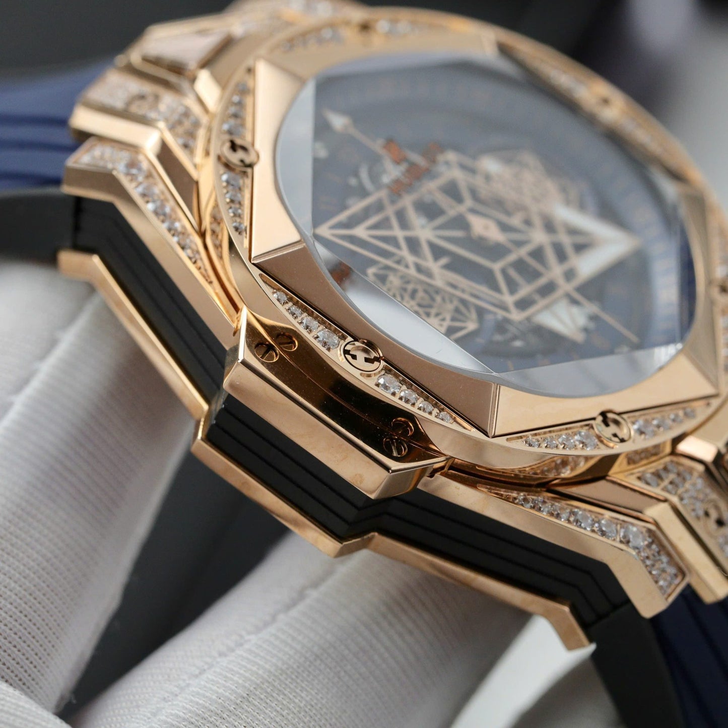 Hublot Big Bang Sang Bleu II King Gold Fake Watch Blue HB Factory 44mm