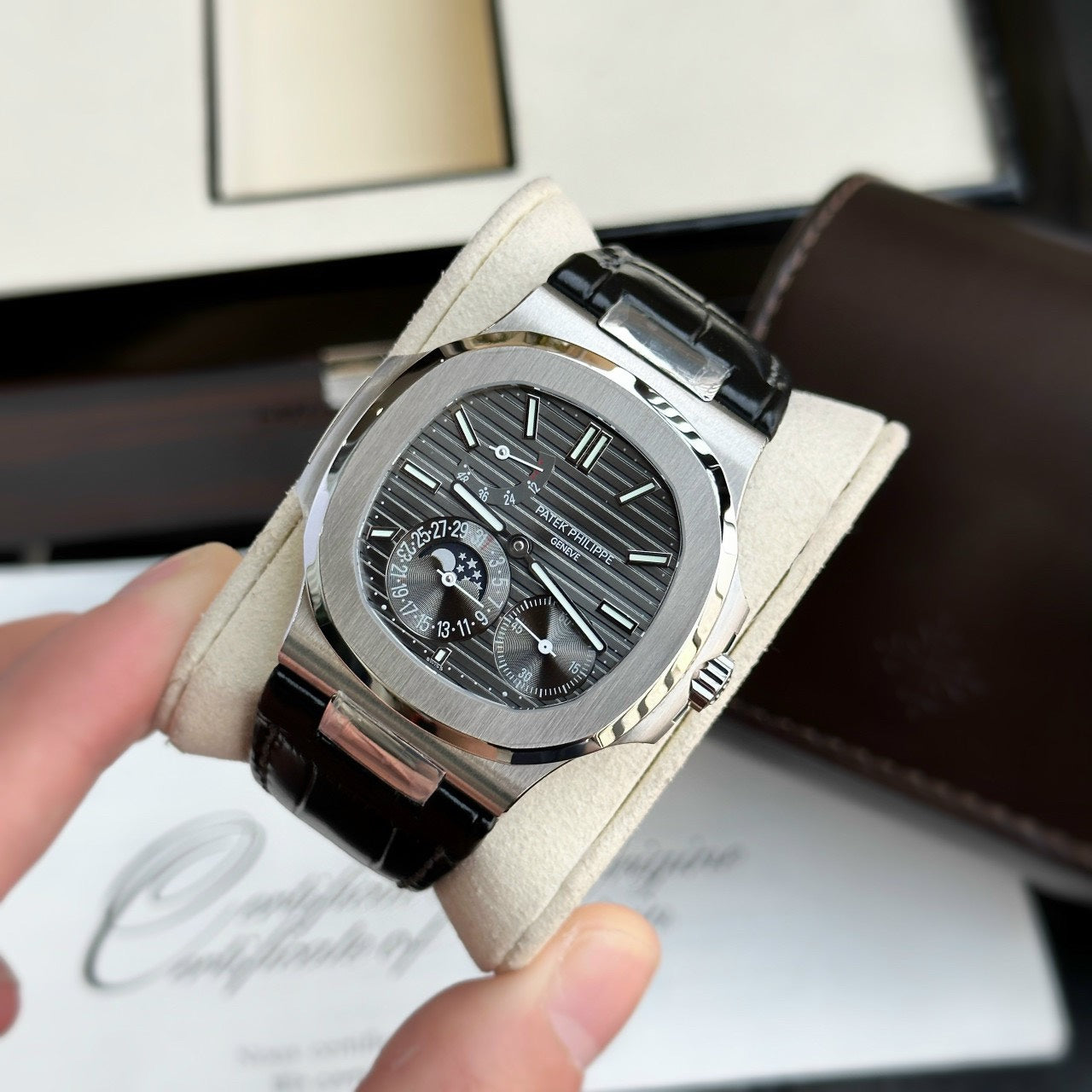 Patek Philippe 5712 Replica Watch Grey Dial GR Factory 40mm