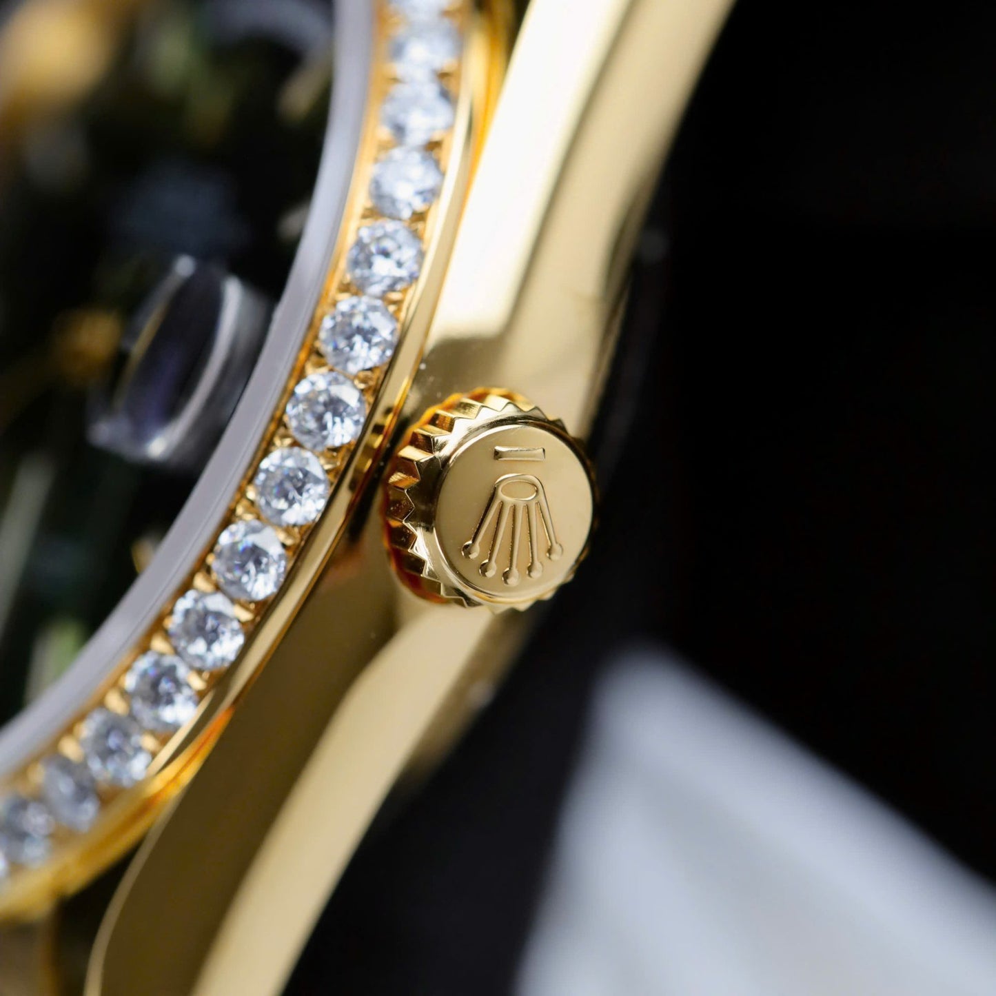 Rolex Day-Date Dial Green Replica Watch Gold Wrapped + Diamonds Moissanite Hong Kong 36mm