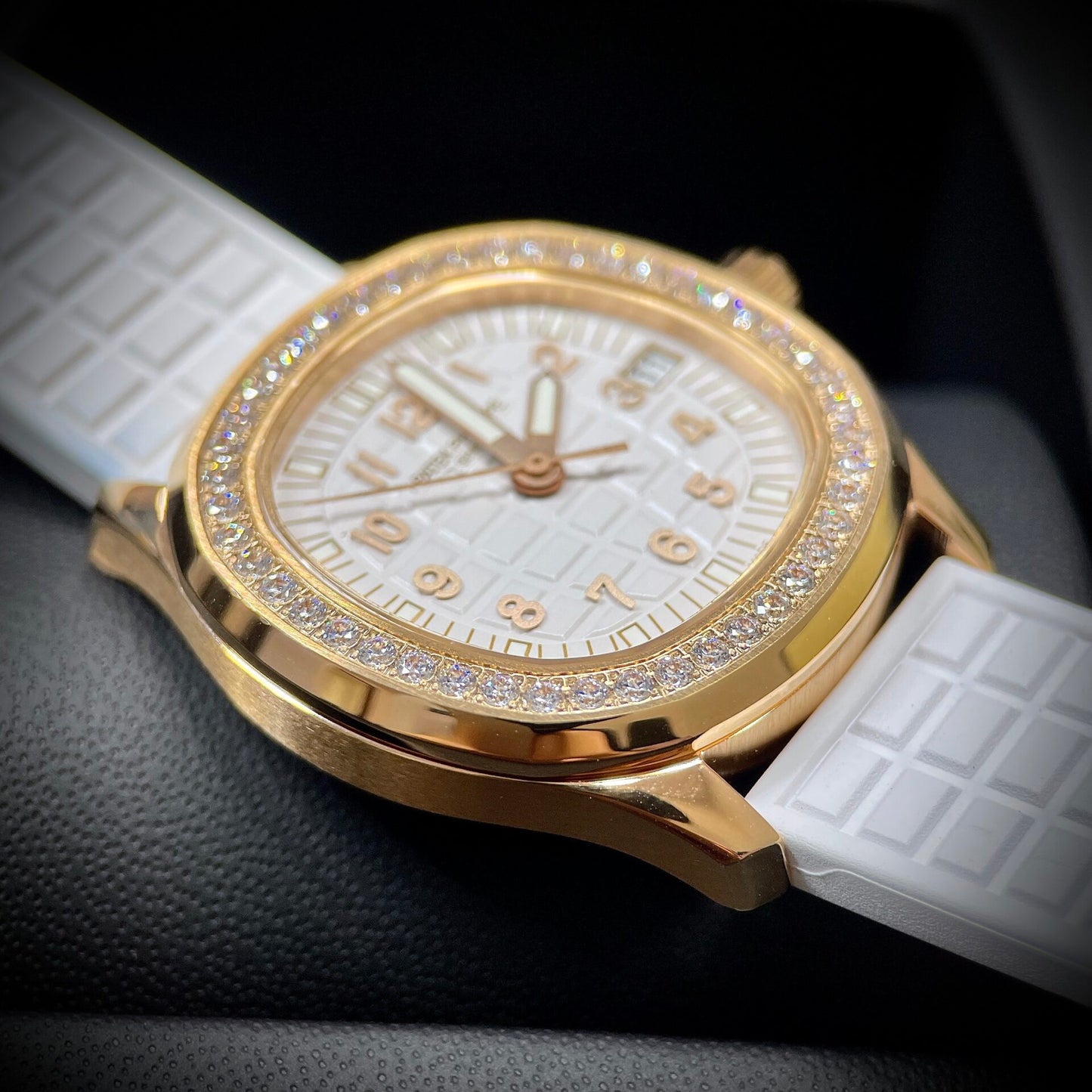 Patek Philippe Aquanaut 5072R Replica Watch White Rubber Strap PPF 35.6mm