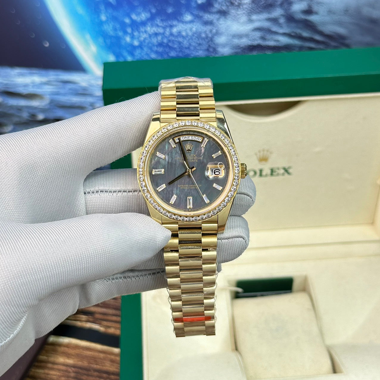 Rolex Day-Date Super Fake Watch Mother-Of-Pearl Dial With Diamonds BP Factory 40mm