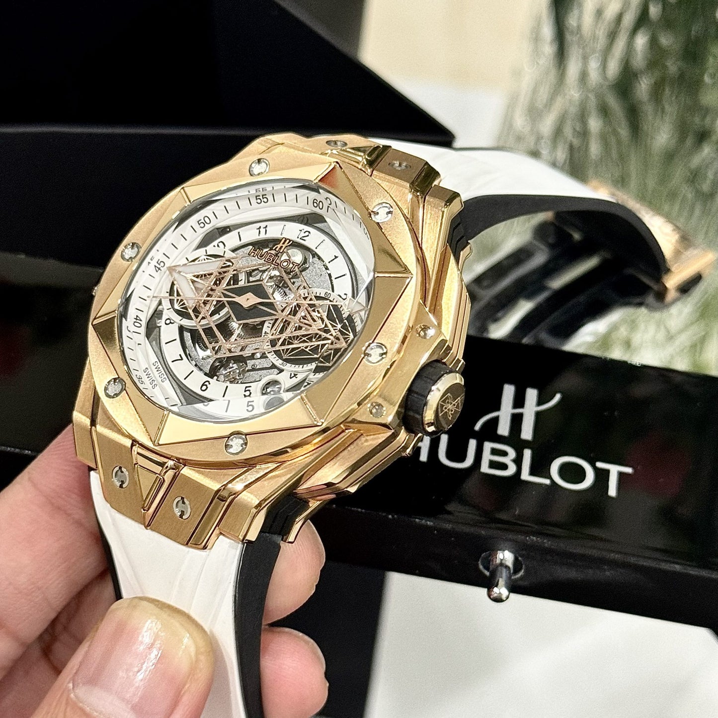 Hublot Replica 1:1 Watch Big Bang Sang Bleu ll King Gold Men s White BBF 45mm