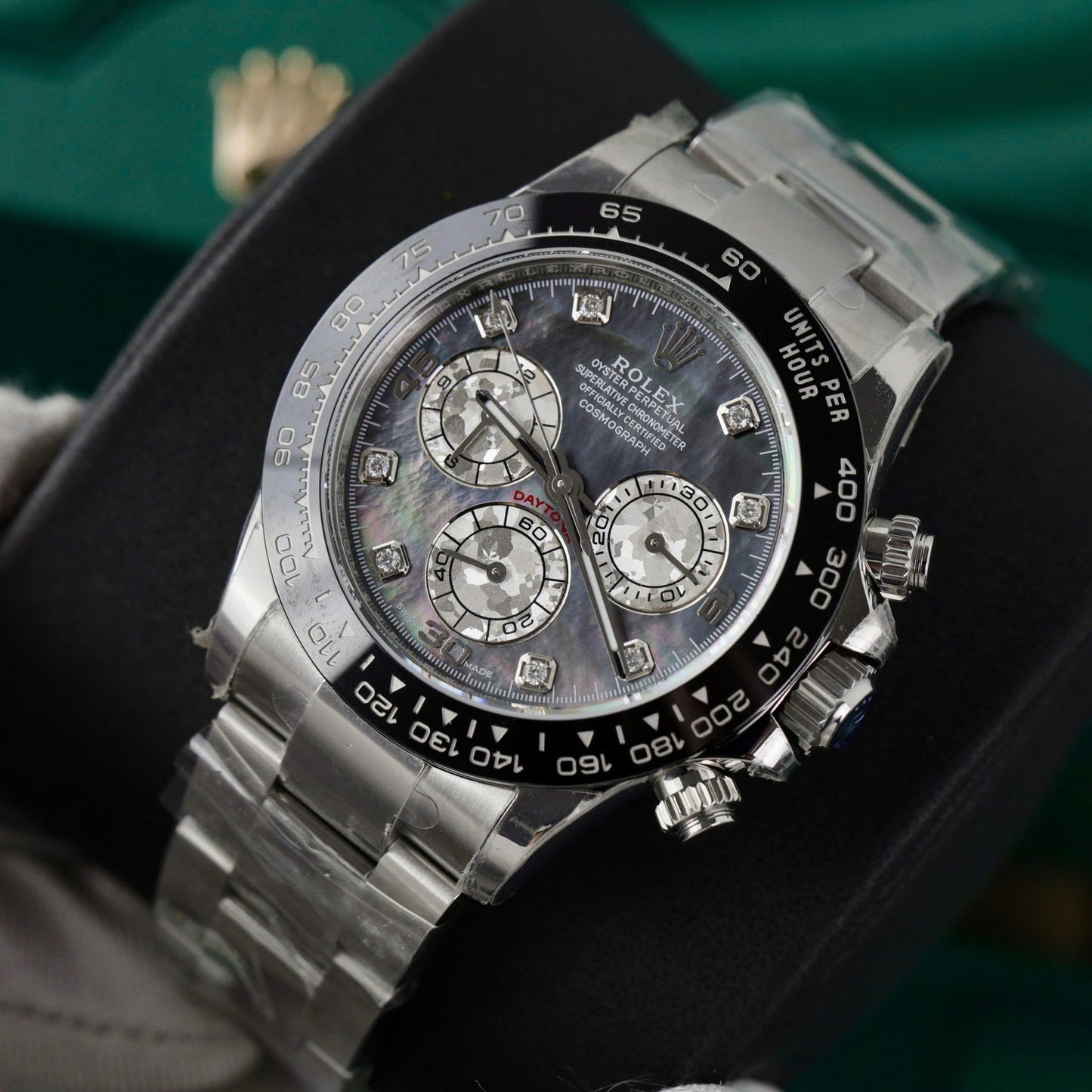 Rolex Daytona Replica Watch Dial Mother Of Pearl Custom Moissanite Diamonds 40mm