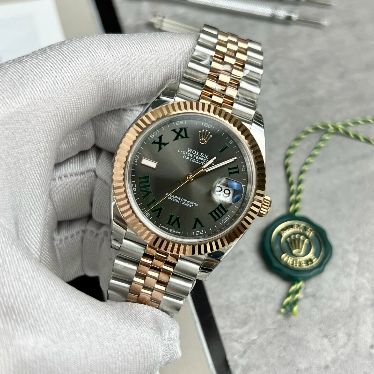 Rolex Replica Watch DateJust Wimbledon Dial Demi Strap Rose Gold Plated EW 41mm