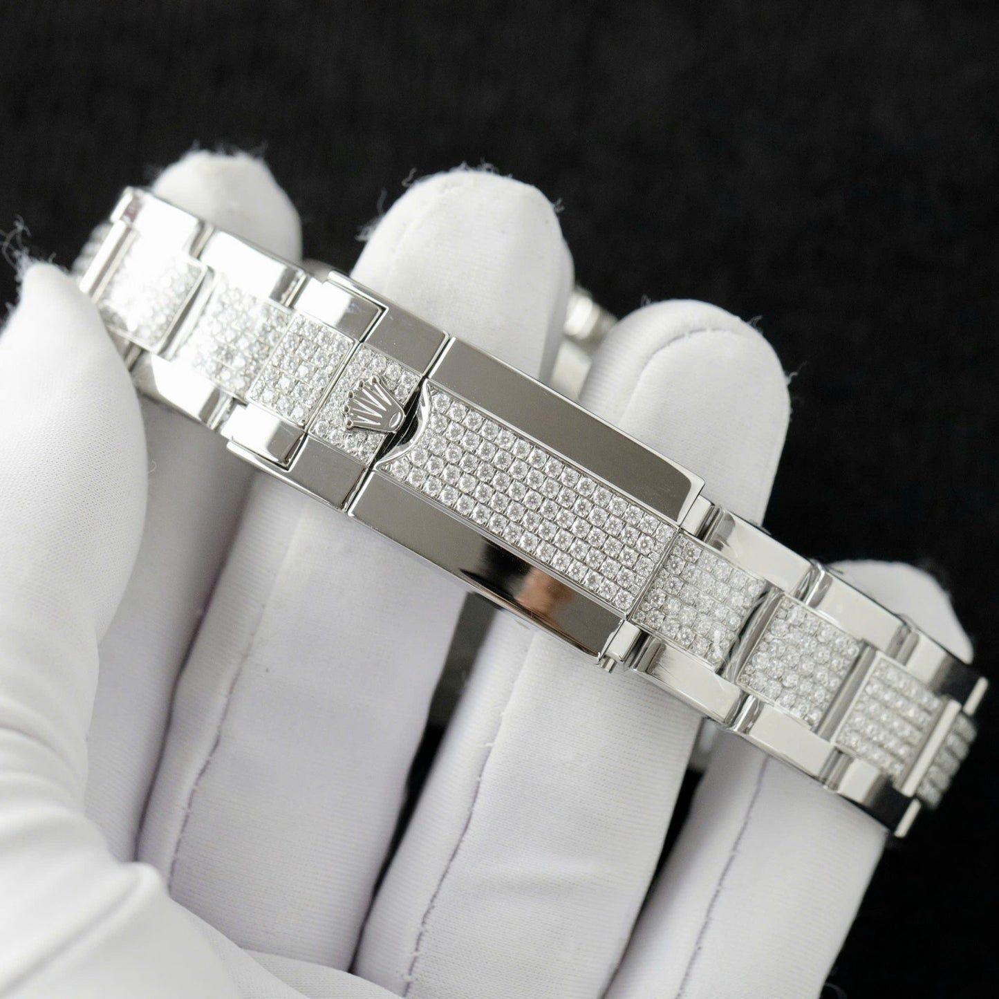 Rolex Daytona Eye Of The Tiger Replica Watch Diamonds Moissanite Hong Kong 40mm