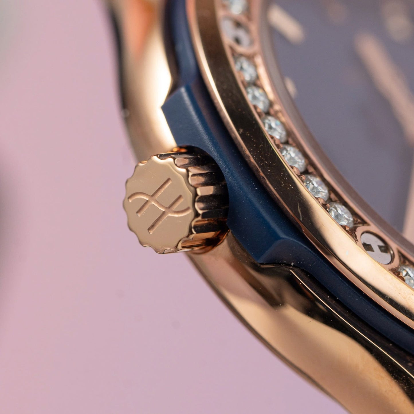 Hublot Replica Watch Classic Fusion King Gold Blue Dial Moissanite Diamond Bezel 38mm