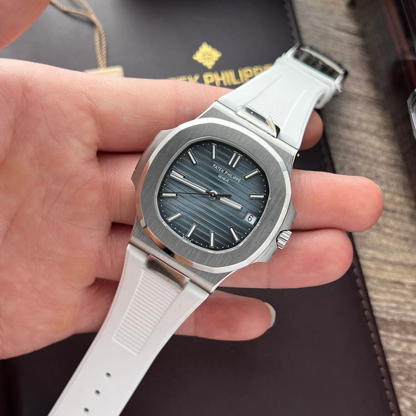 Patek Philippe Nautilus 5711 Best Replica Watch White Rubber Strap 3K Factory 40mm