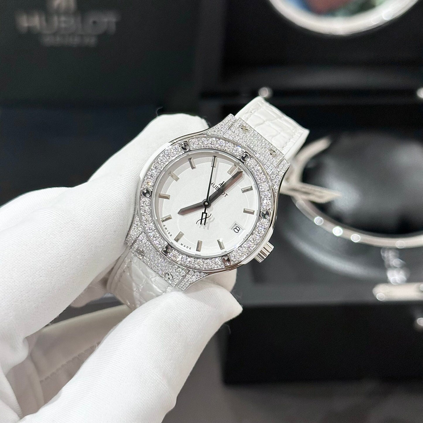Hublot Classic Fusion Women s Best Replica Watch White Moissanite Diamond 33mm