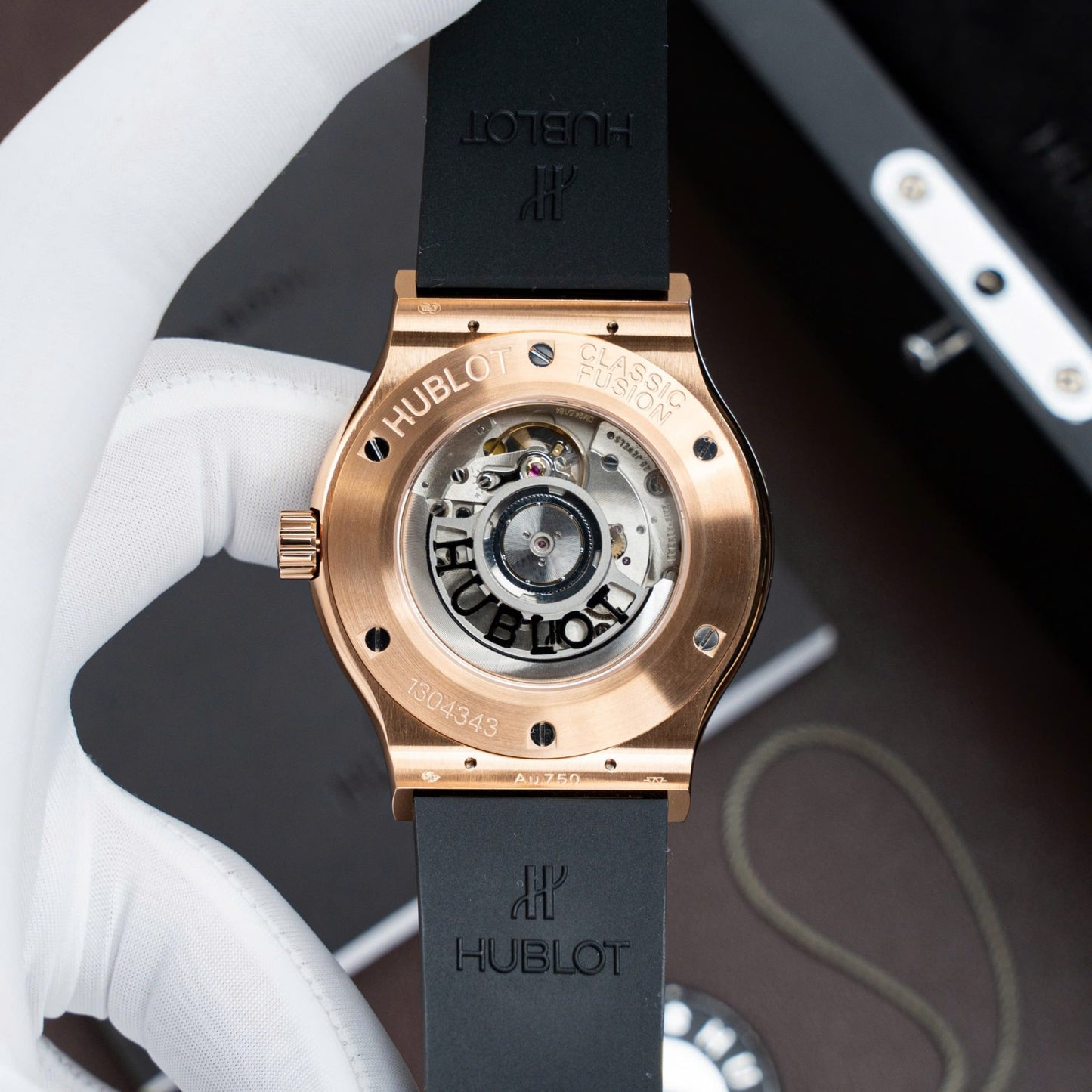 Hublot Classic Fusion King Gold Black Dial Copies Watches Movement SW300 Rubber Strap 42mm