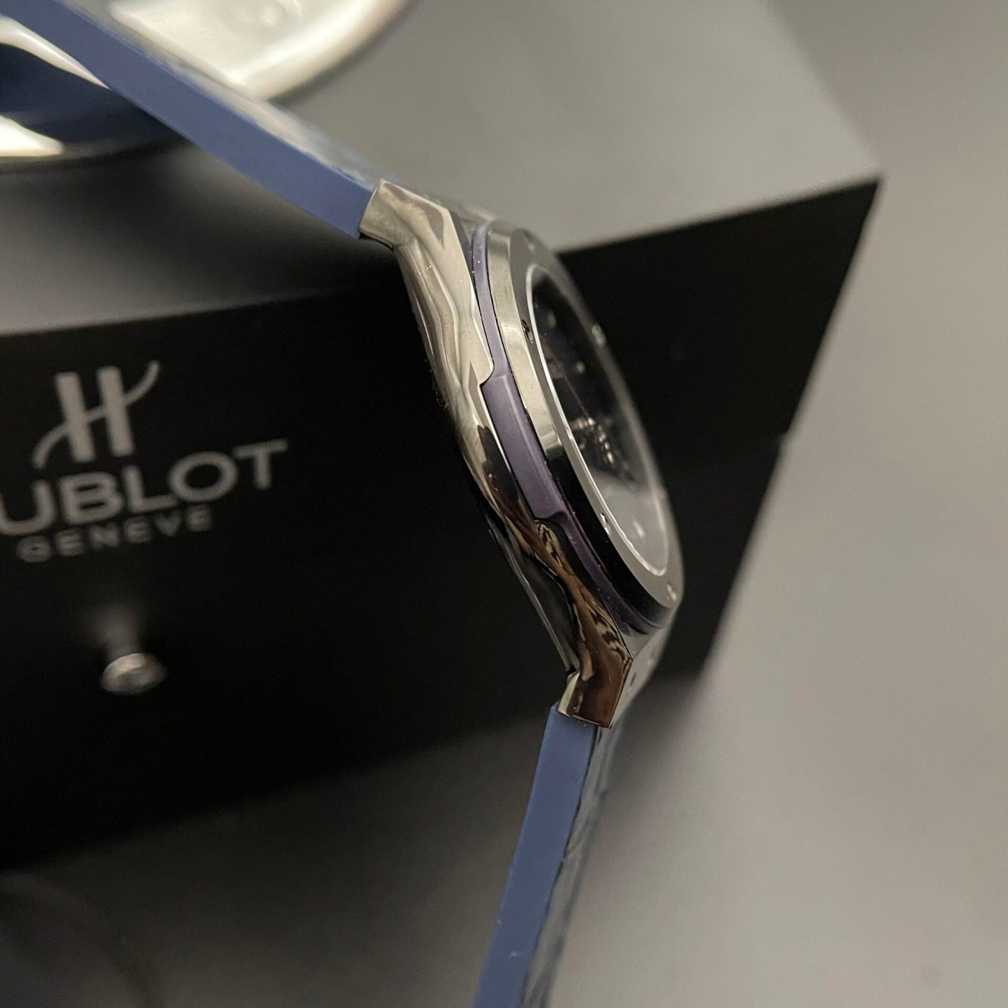 Hublot Replica 1:1 Watch Classic Fusion Blue Dial Black Case HB Factory 42mm